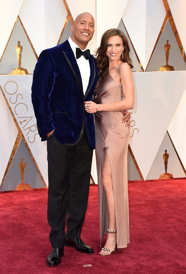 Dwayne Johnson ve Lauran Hashian