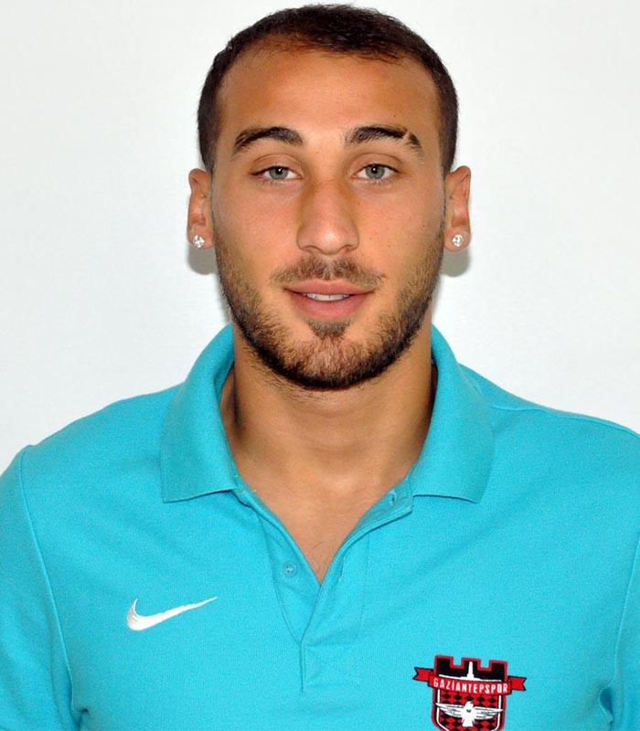 <div class="header"><h4 class="title">Cenk Tosun</h4></div>