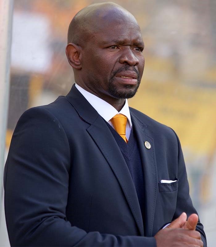 <div class="header"><h4 class="title">Steve Komphela</h4></div>