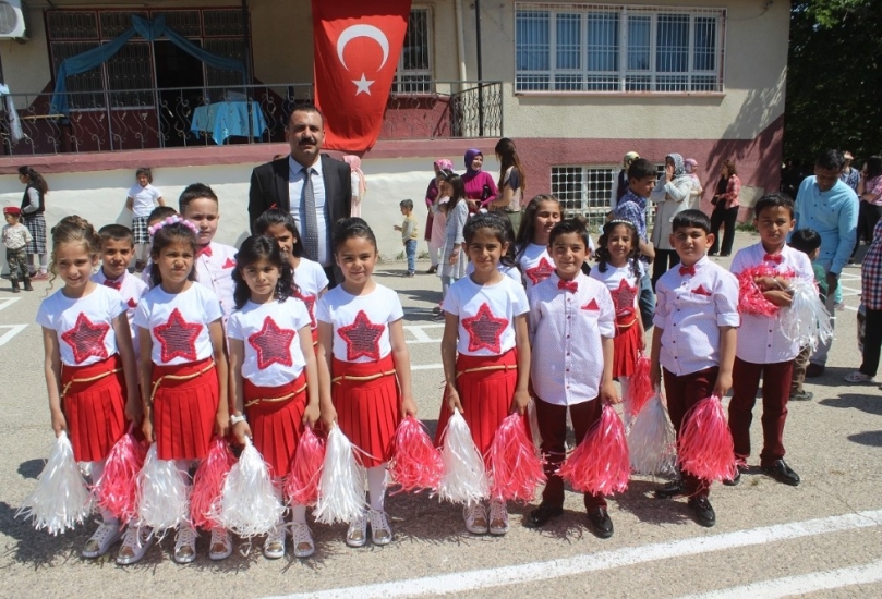 Yavuzeli ilçesinde 23 Nisan coşkuyla kutlandı