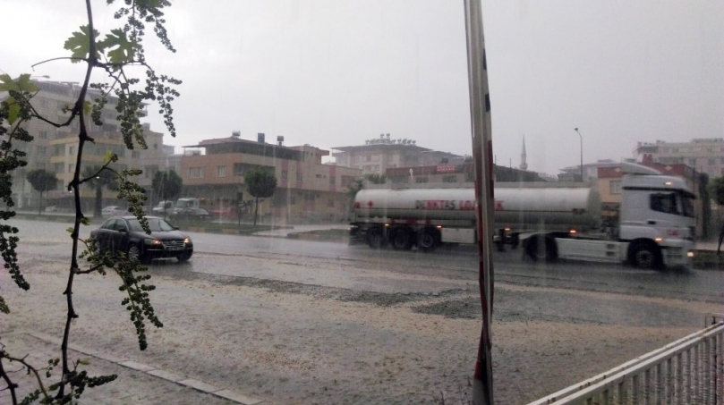 Gaziantep’te sağanak yağış ve dolu, kazları telef etti