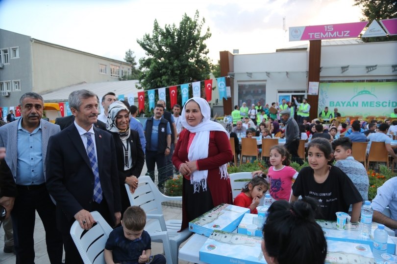 Şahinbey Belediyesi’nden Kardeşlik Köprüsü