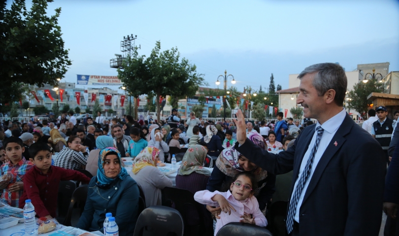 Başkan Tahmazoğlu, Yetimlerle Bir Araya Geldi