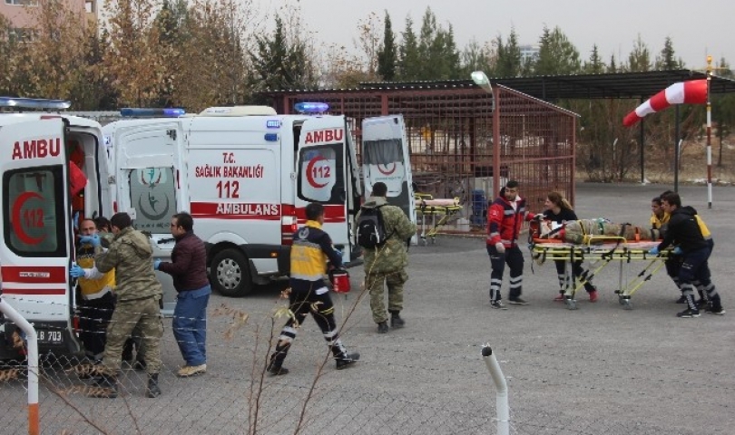 El Bab operasyonunda yarlanan 2 asker Gaziantep’e getirildi