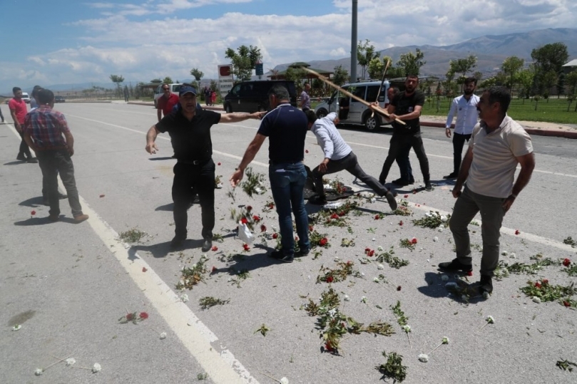 Şehit cenazesinde Kılıçdaroğlu’nun çelengine tepki