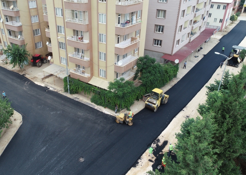 Büyükşehir İlçelerde Yol Çalışmalarına Devam Ediyor