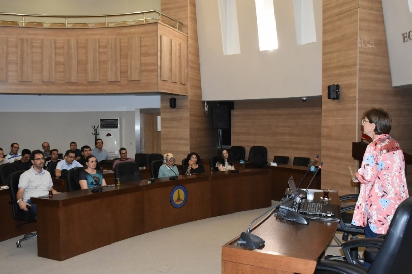 Şahinbey’de evsel ilaçların bertaraf edilmesi anlatıldı