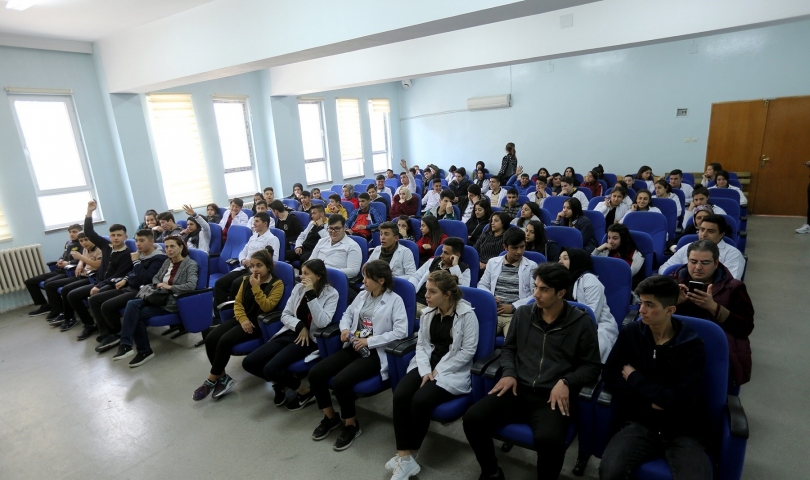 Büyükşehir’den Hayvan Sevgisi Ve Bakımı Semineri