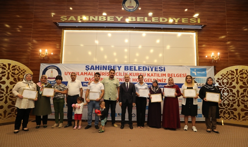 Şahinbeyli girişimciler sertifikalarını aldı