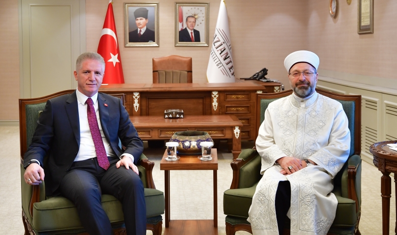 Diyanet İşleri Başkanı Erbaş’tan Vali Gül’e ziyaret