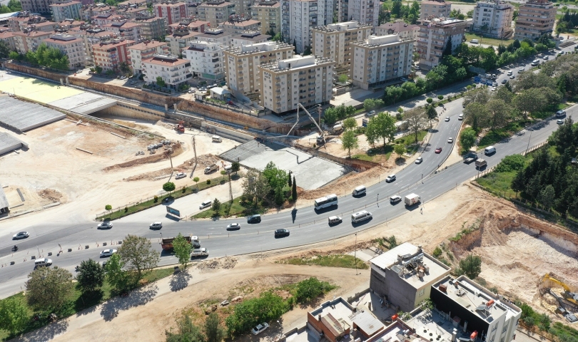 Gaziray ile ipekyolu'nun kesişim noktasında yapılan tünel