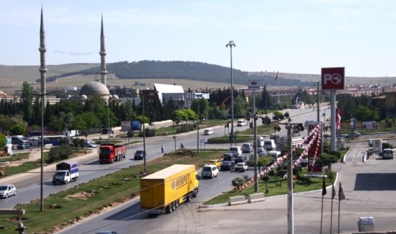 Araban kavşağı ile küsget köprülü kavşağı arası trafiğe kapanıyor