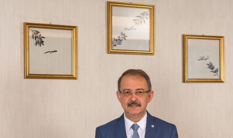 Prof. Dr. Dağlı 5 Aralık Dünya Kadın Hakları Günü nedeniyle bir mesaj yayınladı