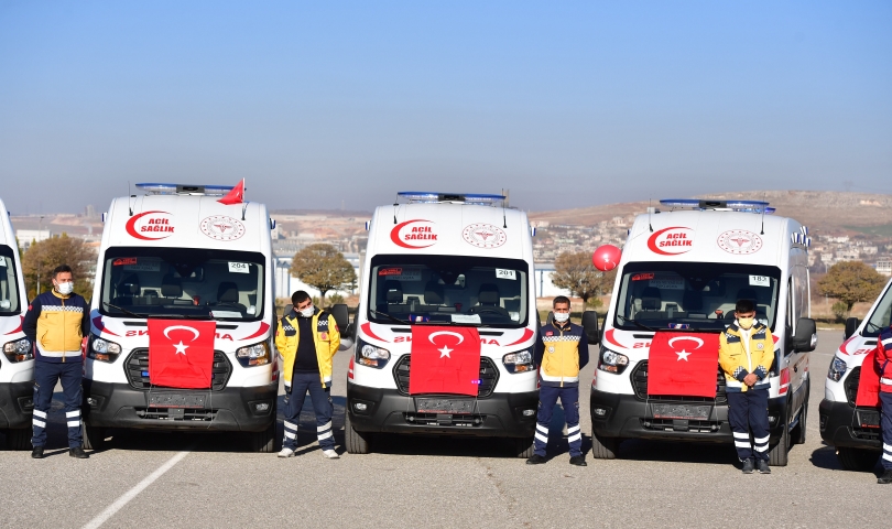 Sağlık Bakanlığınca Gaziantep'e gönderilen 38 ambulans törenle hizmete alındı