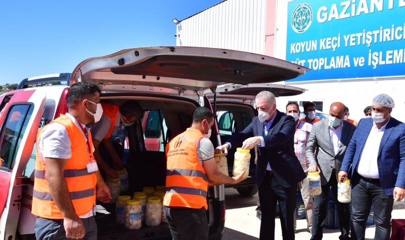 Gaziantep’te “Süt Üreticilerine Vefa” projesi hayata geçirildi