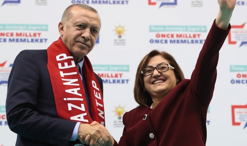 Cumhurbaşkanı Erdoğan, Başkan Şahin’in projelerini övgüyle örnek gösterdi