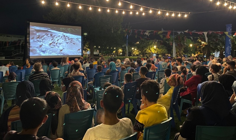 Yazlık sinema heyecanı yeni adreslerde devam ediyor