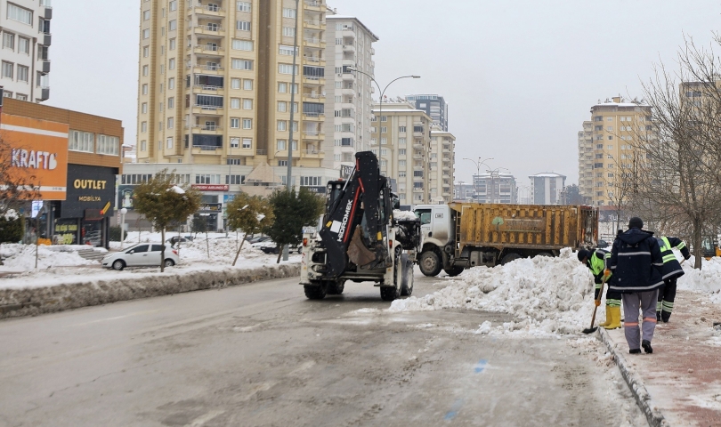 Muhtarlardan Başkan Fadıloğlu’na hizmet teşekkürü