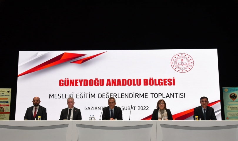 Güneydoğu İlleri Mesleki Eğitim Değerlendirme Toplantısı, Bakan Özer’in katılımıyla gerçekleştirildi