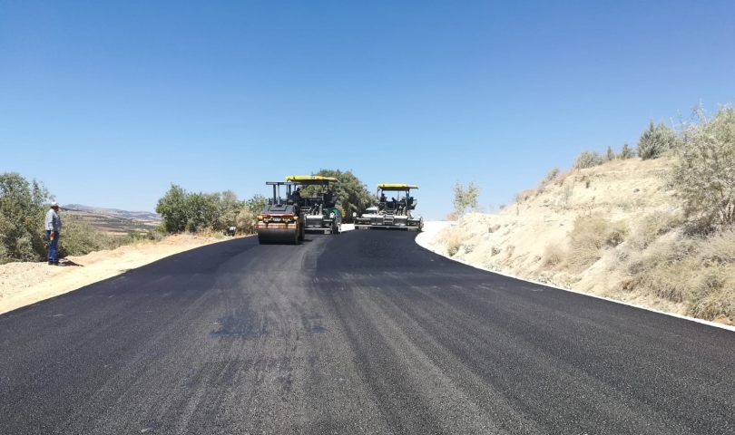 Gaziantep Büyükşehir bir günde 3 bin 549 ton asfalt serimi yaptı