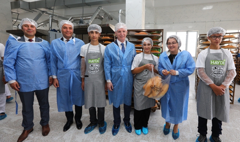 Gaziantep Büyükşehir’in Ekmek Satış Büfeleri hizmet vermeye başladı!