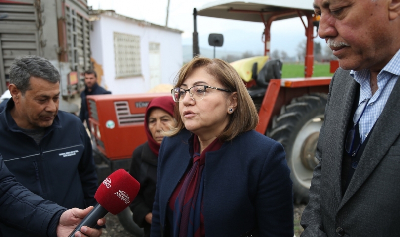 Gaziantep Büyükşehir depremden etkilenen ilçelerde tarımsal alet ekipman parkı kuruyor