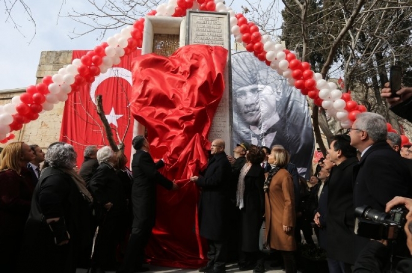 Türkiye’nin ilk kadın şehit anıtı Gaziantep’te