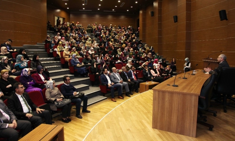 GAÜN’de İslam Konferansı