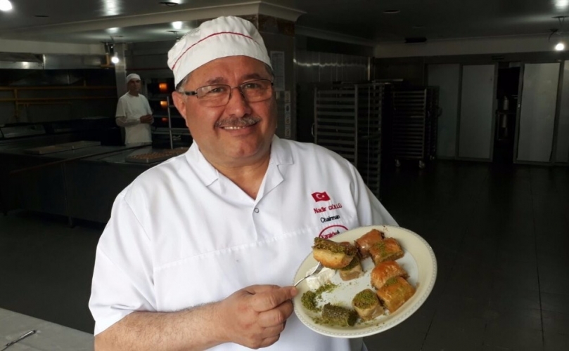 Nadir Güllü’den 'baklava yemeyin' diyen Canan Karatay'a sert tepki