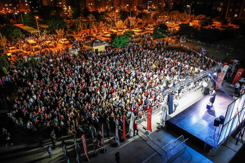 Şehitkamil’deki şenlikler Seyrantepe’de başladı