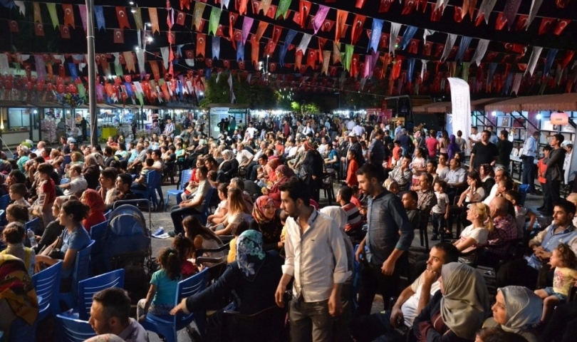 Ramazan etkinliklerinde Ömer Karaoğlu konseri