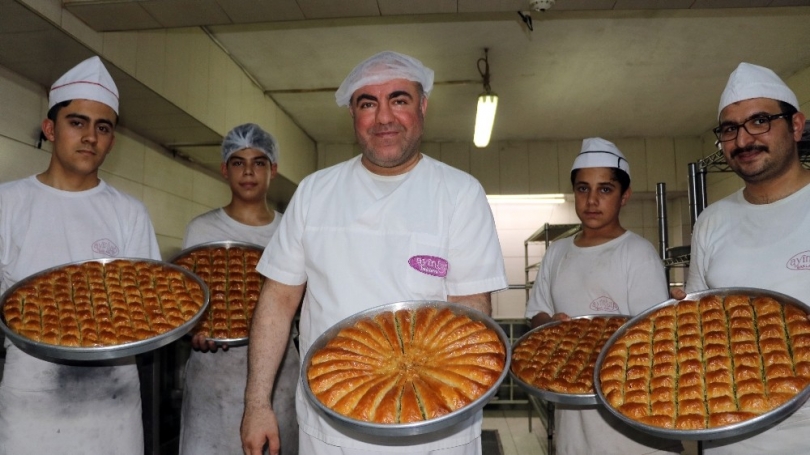 Baklavacıların bayram mesaisi