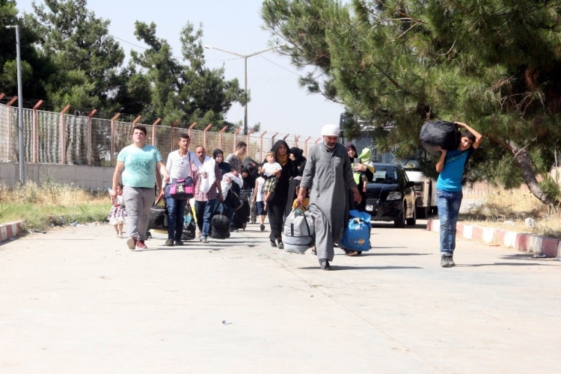 Bayram için ülkelerine giden 16 bin Suriyeli Türkiye’ye döndü