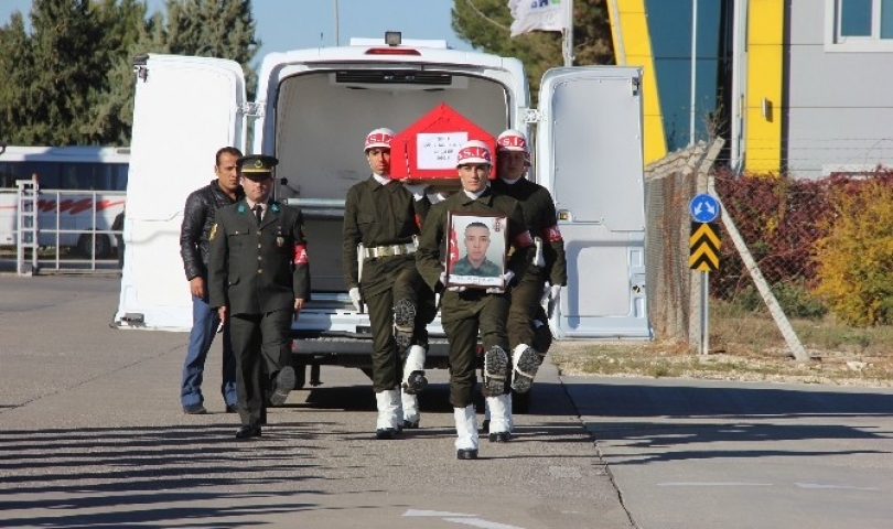 Fırat Kalkanı şehidi memleketine uğurlandı