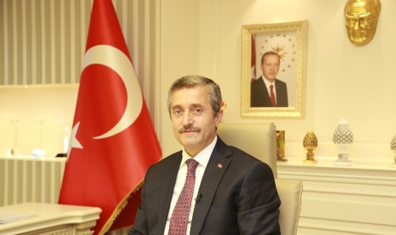 Tahmazoğlu, Öğretmenler Günü'nü kutladı