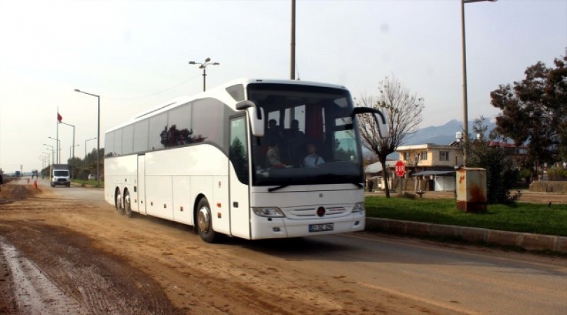 Sınıra Sevkiyat Sürüyor! Tank ve Obüslerden Sonra Komandolar da Sınırda