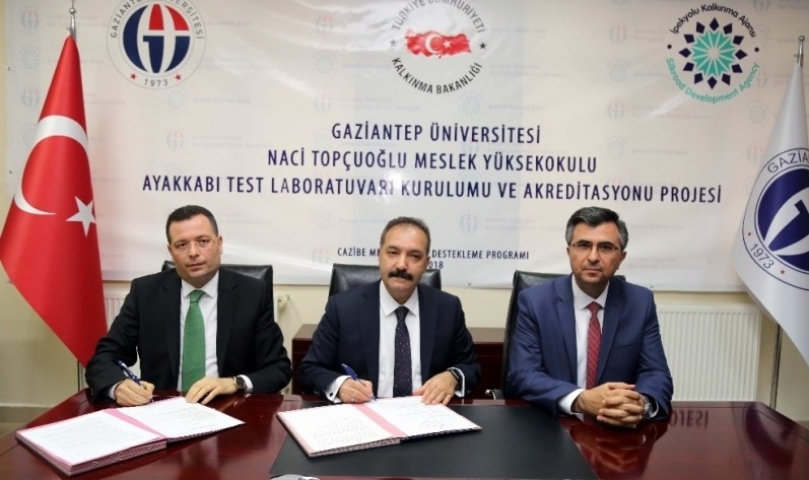 GAÜN, Naci Topçuoğlu MYO’da Akredite Ayakkabı Test Laboratuvarı kuruluyor