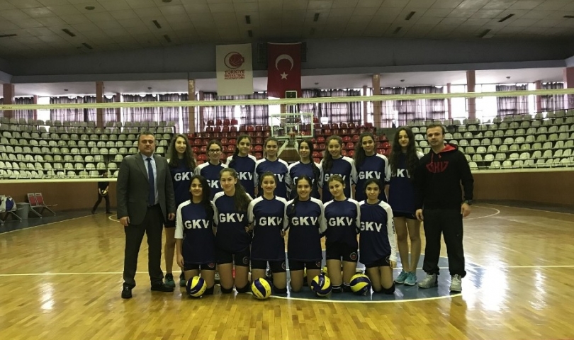 Spora, Gaziantep Kolej Vakfı İmzası