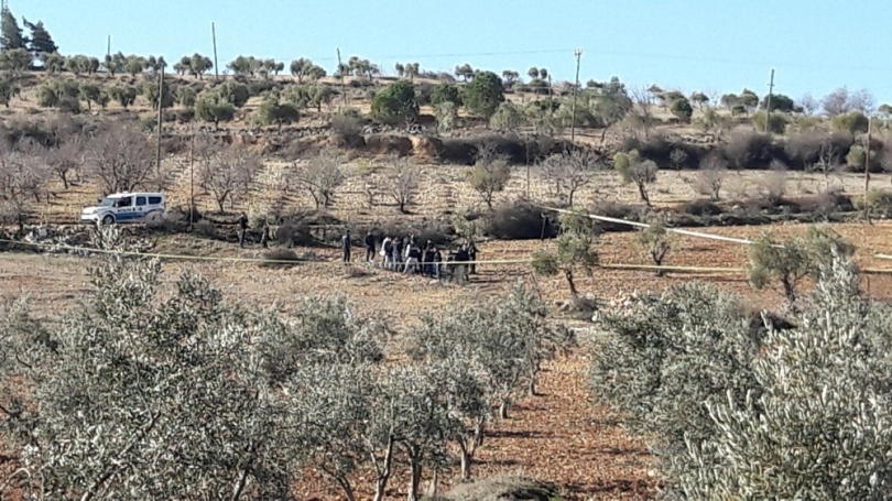 Kilis’te zeytin bahçesine roket düştü