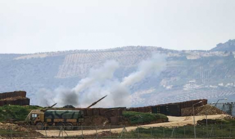 Mehmetçik Afrin’daki teröristleri vurmaya devam ediyor