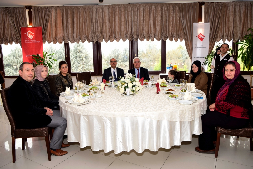 “Huzur Ve Güvenimizi Şehit Ve Gazilerimize Borçluyuz”