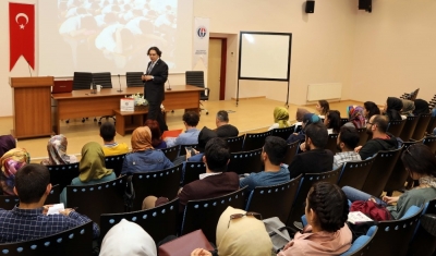 Pişkin’den gençlere teknoloji çağrısı