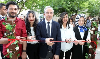 Üniversite öğrencilerinden karma resim sergisi