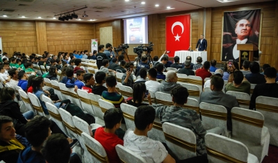 Ersun Yanal, Şehitkamilli Futbolseverlerle Buluştu