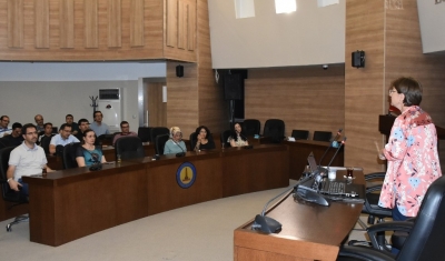 Şahinbey’de evsel ilaçların bertaraf edilmesi anlatıldı