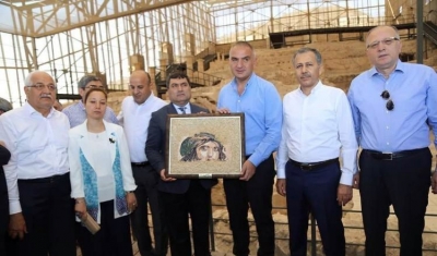 Bakan Ersoy, Zeugma’da incelemelerde bulundu