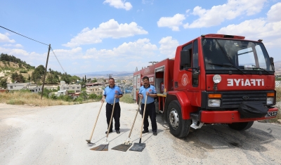 Büyükşehir itfaiye ekipleri, yangın ihtimaline karşı tarım arazilerinde nöbette!