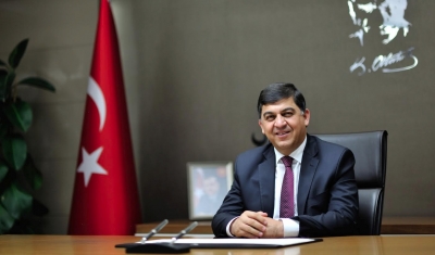 Başkan Fadıloğlu,“İslam Aleminin Ramazan Bayramı’nı Yürekten Kutluyorum”