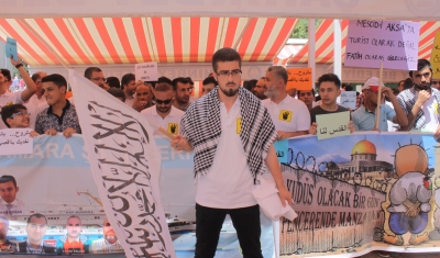 Gaziantep Ulucami’de İsrail Bayrağı Yakıldı