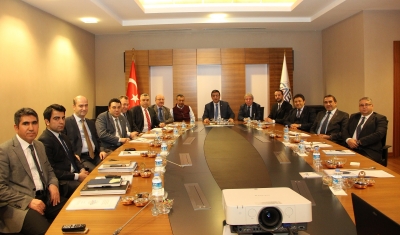 Tekstil vazgeçilmezler arasındaki yerini koruyor